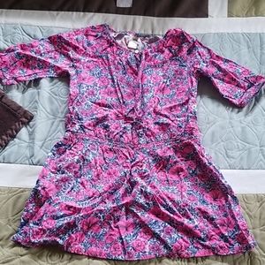 Girls 1/4 sleeve top size 6